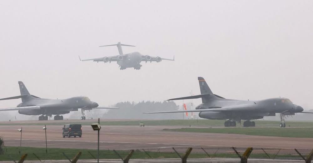 4 американски военни самолета са излетели от Летище Васил Левски