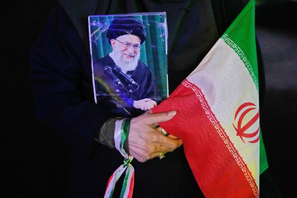 Аятолах Али Хаменей който управляваше Иран в продължение на 37