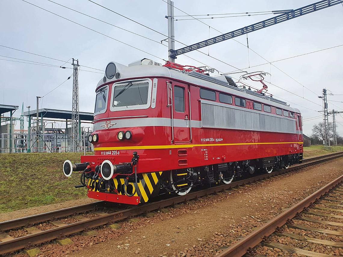 Между 11 000 и 13 000 лева месечна заплата е
